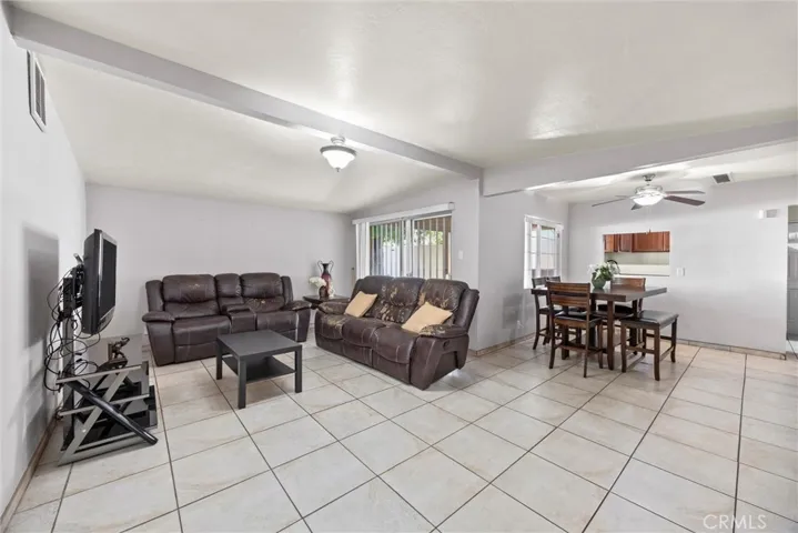 2616 Lynwood Street, Bakersfield, California 93306