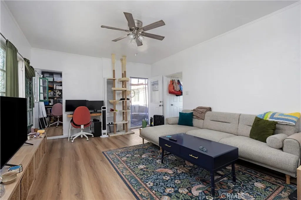 28 Argonne Avenue, Long Beach, California 90803 home-pic-4