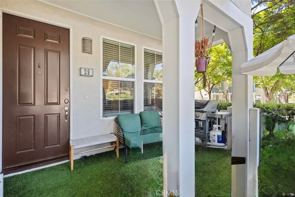 29 Quartz Lane, Ladera Ranch, California 92694 home-pic-1