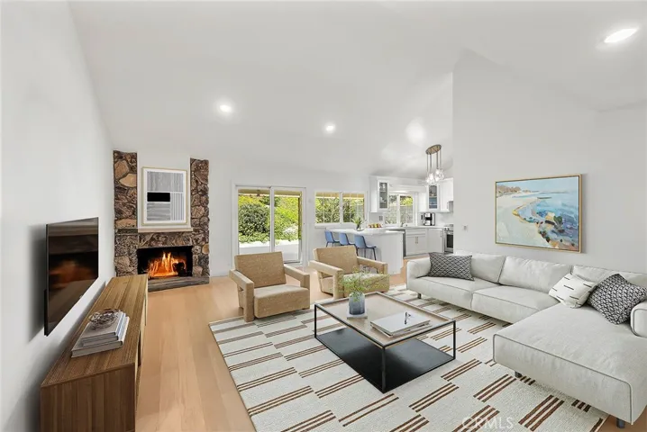 OPTIONAL FAMILY ROOM LAYOUT