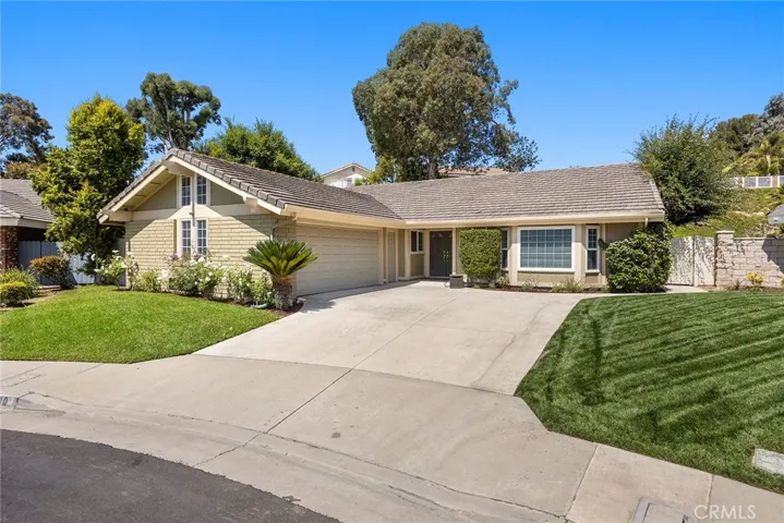 5600 E Calle Canada, Anaheim Hills, California 92807