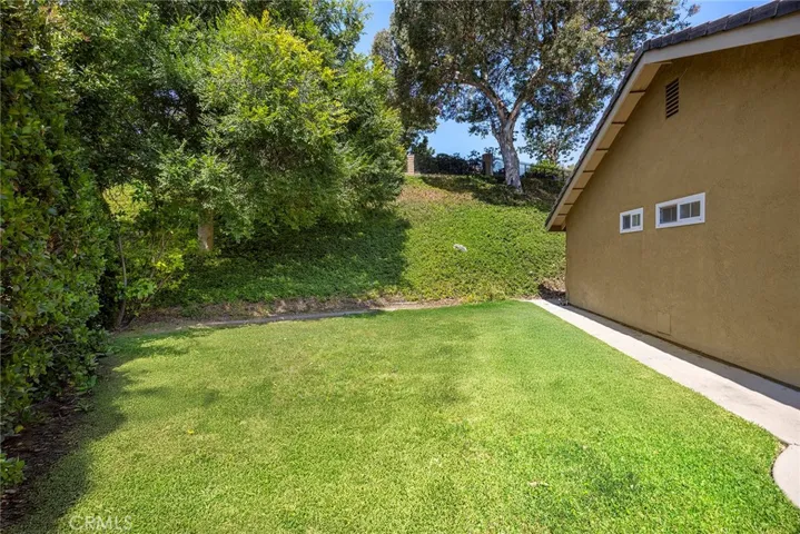 5600 E Calle Canada, Anaheim Hills, California 92807