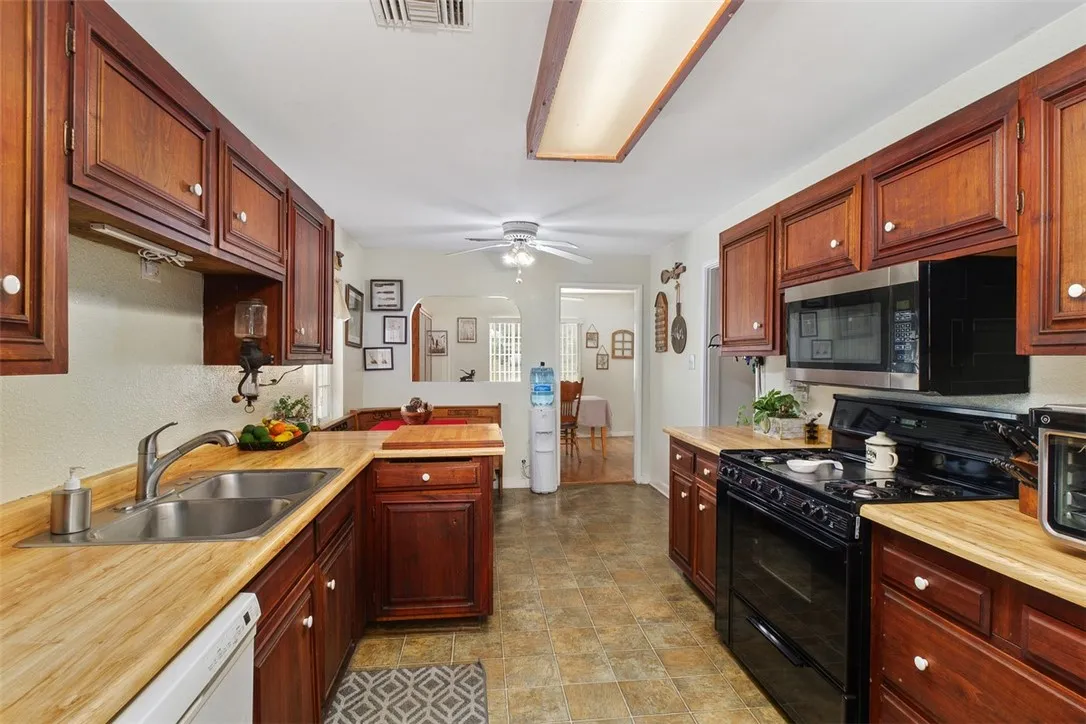 4234 Center Avenue, Norco, California 92860 home-pic-25