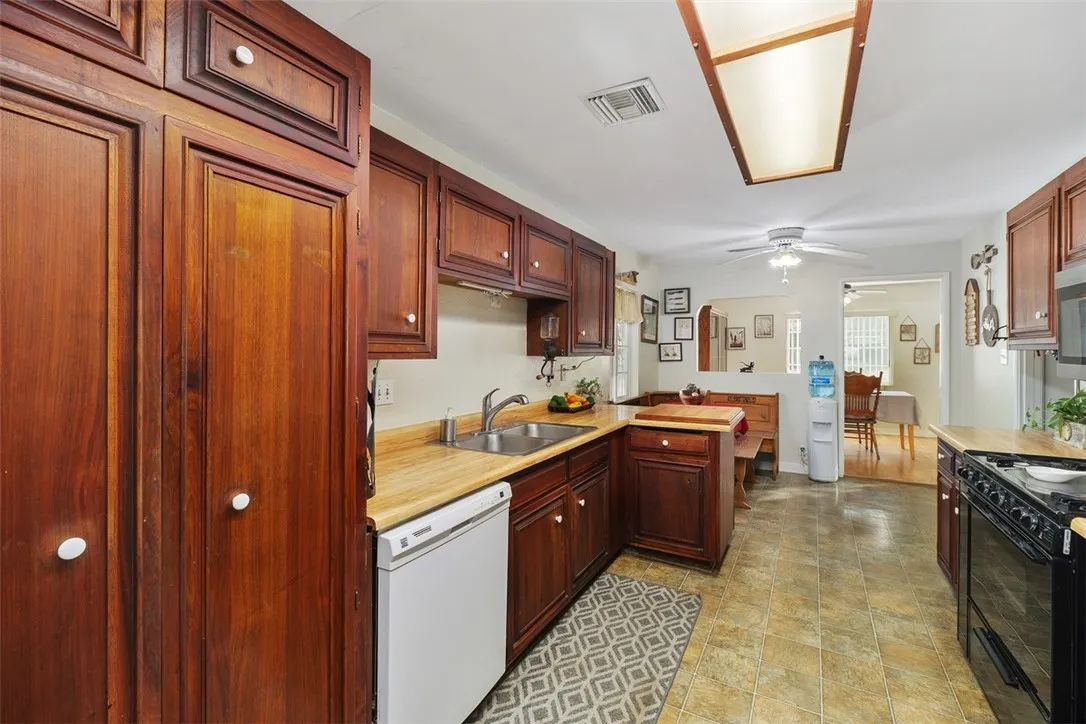 4234 Center Avenue, Norco, California 92860 home-pic-24