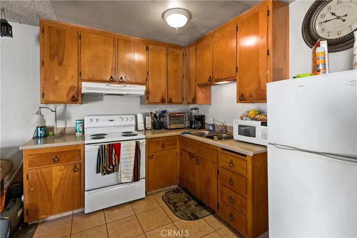 351 W 19th Street, Merced, California 95340