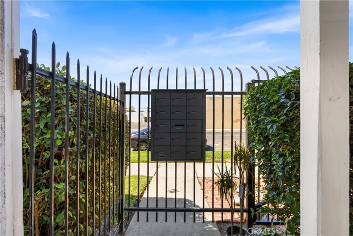 351 W 19th Street, Merced, California 95340