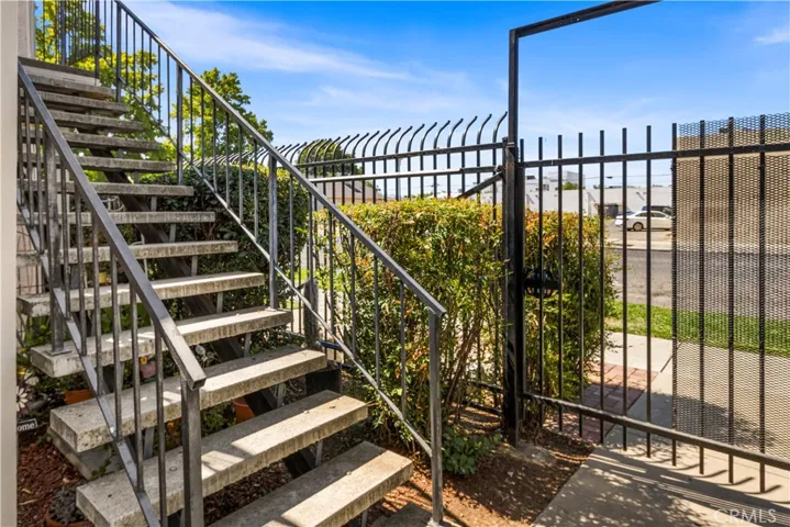 351 W 19th Street, Merced, California 95340