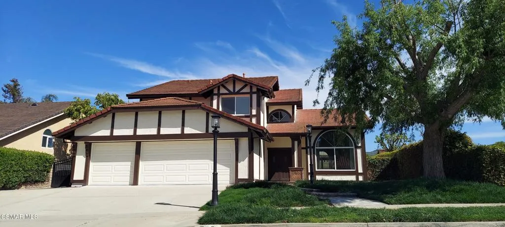 748 Azure Hills Drive, Simi Valley, California 93065 home-pic-1