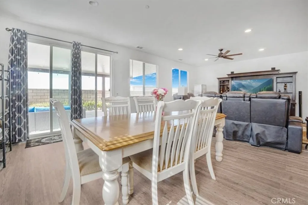 1246 Venice Avenue, Mentone, California 92359 home-pic-12