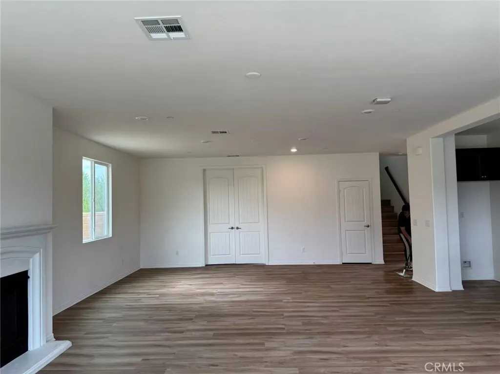 1031 Coriander Street, Calimesa, California 92320 home-pic-6