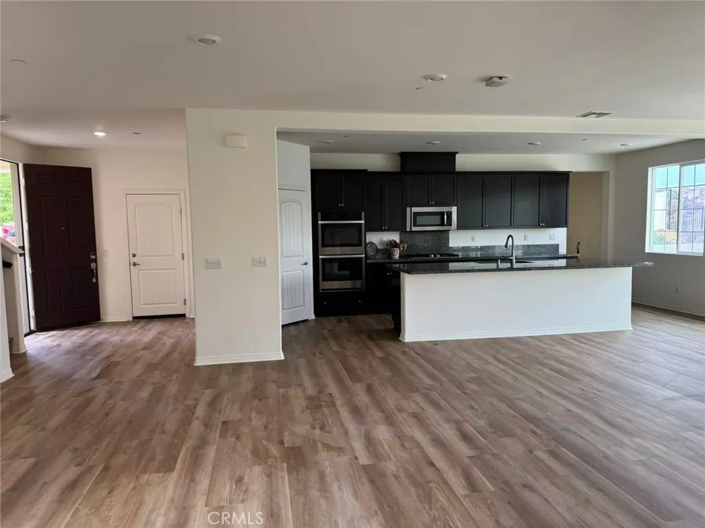 1031 Coriander Street, Calimesa, California 92320 home-pic-1