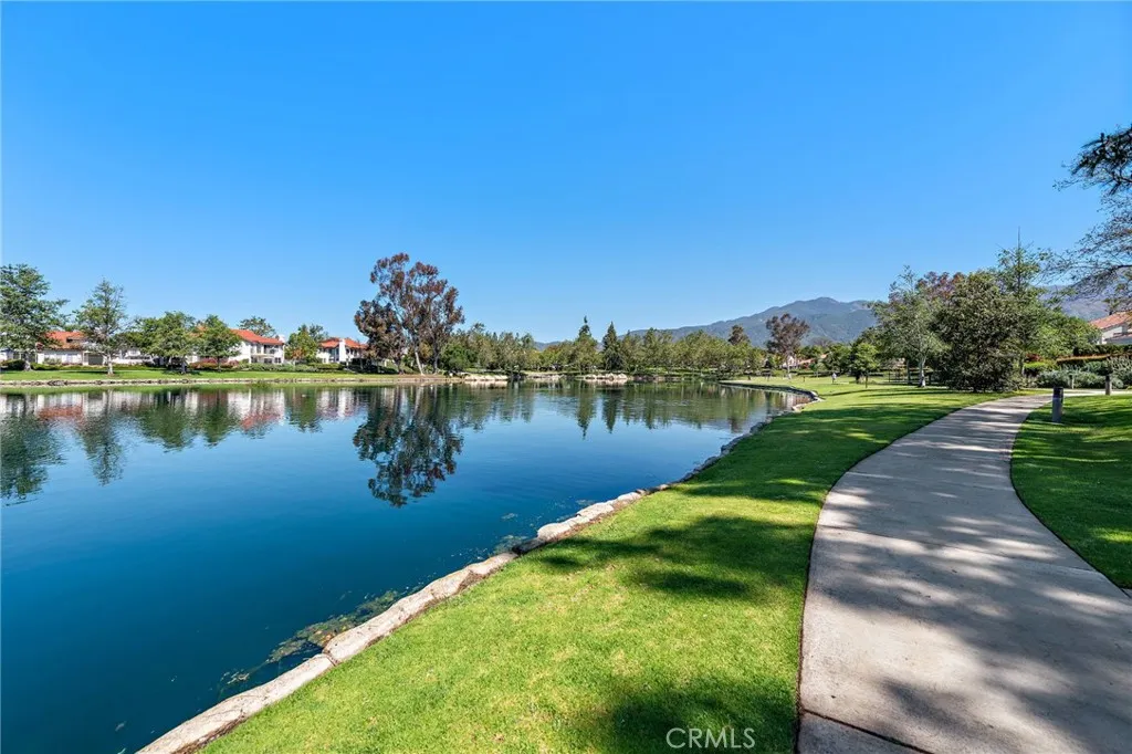 1 Brisa Del Lago, Rancho Santa Margarita, California 92688, 2 Bedrooms Bedrooms, ,2 BathroomsBathrooms,Residential Lease,For Rent,Brisa Del Lago,OC25153263