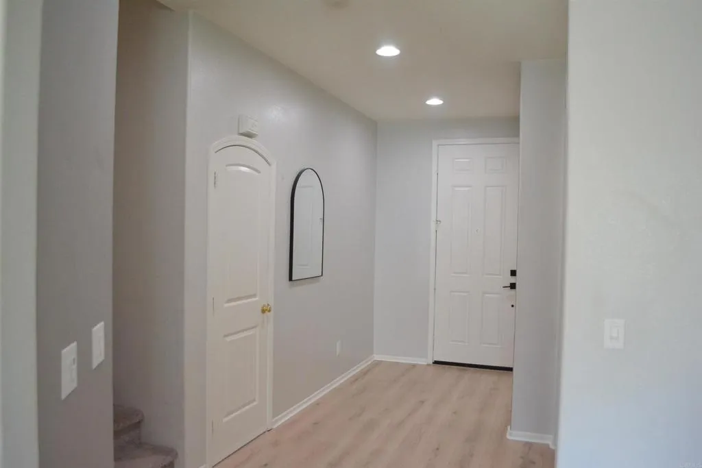 34592 Wintersweet Lane, Winchester, California 92596 home-pic-2