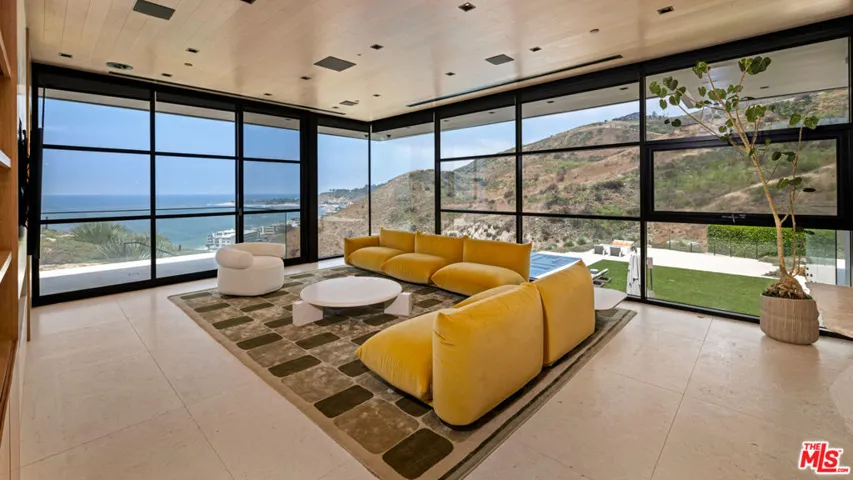 5012 Carbon Beach Terrace, Malibu, California 90265