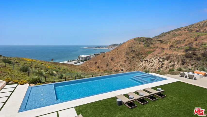 5012 Carbon Beach Terrace, Malibu, California 90265