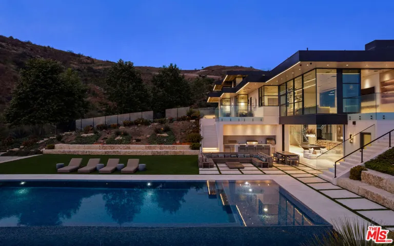 5012 Carbon Beach Terrace, Malibu, California 90265