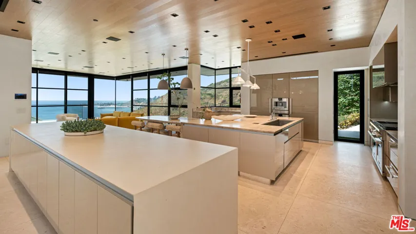 5012 Carbon Beach Terrace, Malibu, California 90265