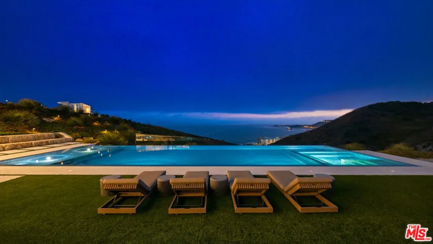 5012 Carbon Beach Terrace, Malibu, California 90265