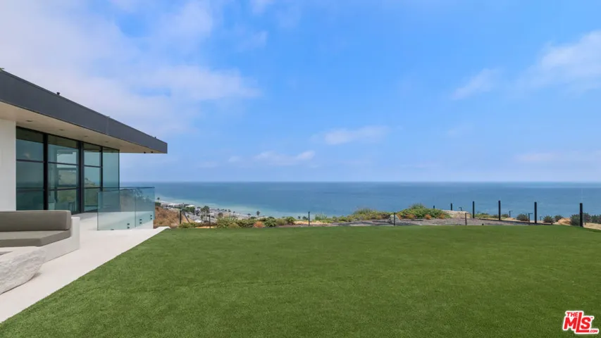 5012 Carbon Beach Terrace, Malibu, California 90265
