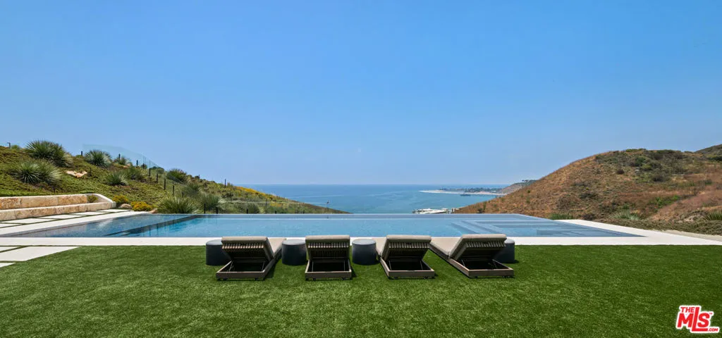 5012 Carbon Beach Terrace, Malibu, California 90265