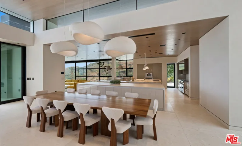 5012 Carbon Beach Terrace, Malibu, California 90265