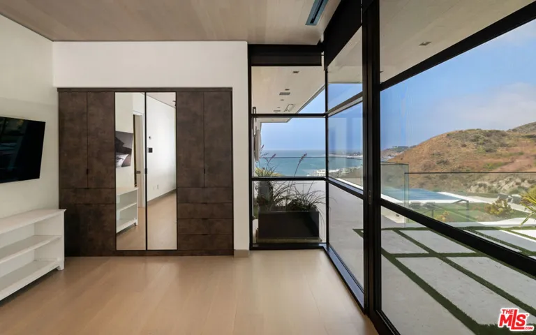 5012 Carbon Beach Terrace, Malibu, California 90265