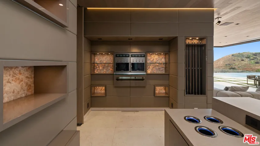 5012 Carbon Beach Terrace, Malibu, California 90265