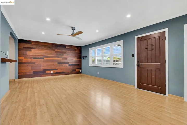860 W. 17th St., Pittsburg, California 94565-3715