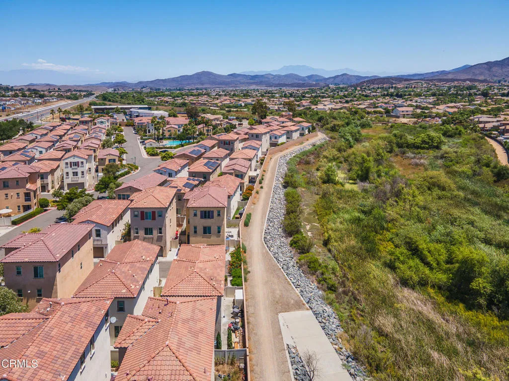 35442 Marabella Court, Winchester, California 92596 home-pic-31