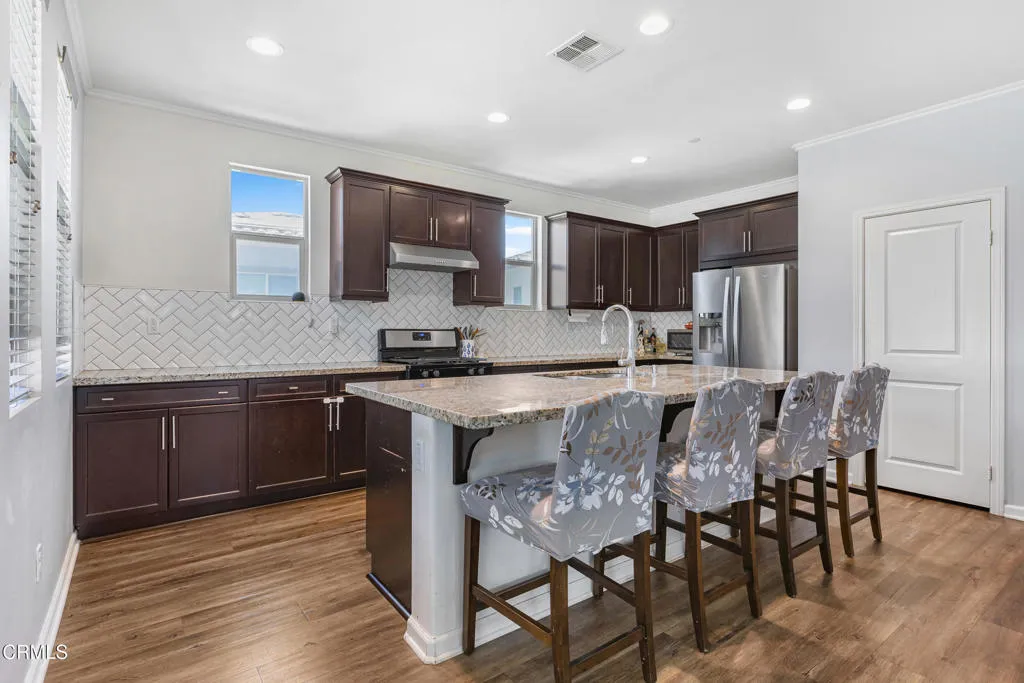 35442 Marabella Court, Winchester, California 92596 home-pic-2