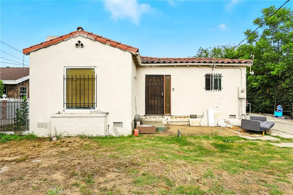 1803 S Charlotte Avenue, San Gabriel, California 91776, 2 Bedrooms Bedrooms, ,2 BathroomsBathrooms,Residential,For Sale,Charlotte,WS25153450