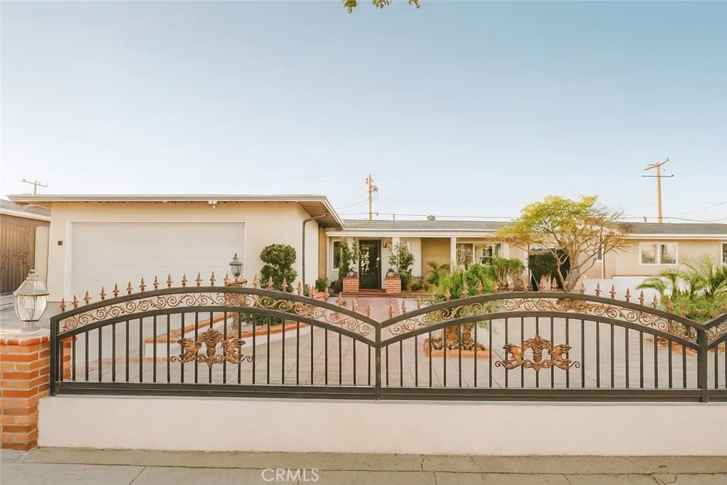 7173 Monroe Avenue, Buena Park, California 90620, 3 Bedrooms Bedrooms, ,2 BathroomsBathrooms,Residential,For Sale,Monroe,OC25153473