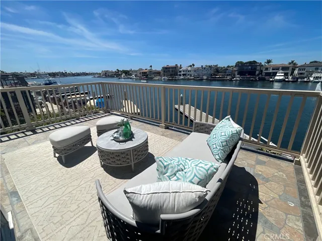 3562 Venture Drive, Huntington Beach, California 92649