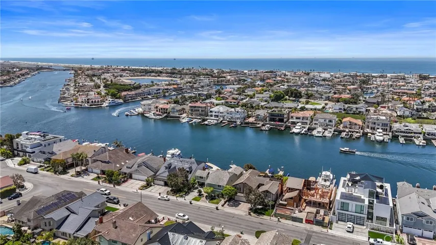 3562 Venture Drive, Huntington Beach, California 92649