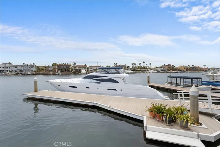 3562 Venture Drive, Huntington Beach, California 92649