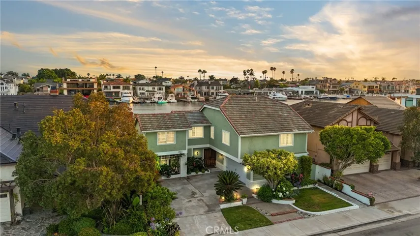 3562 Venture Drive, Huntington Beach, California 92649