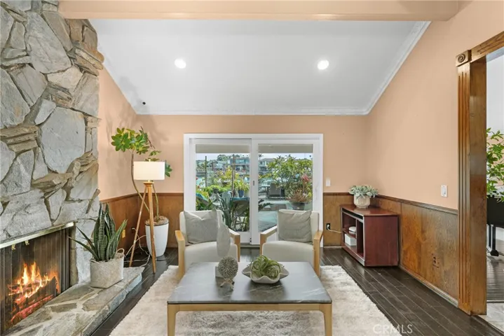 3562 Venture Drive, Huntington Beach, California 92649
