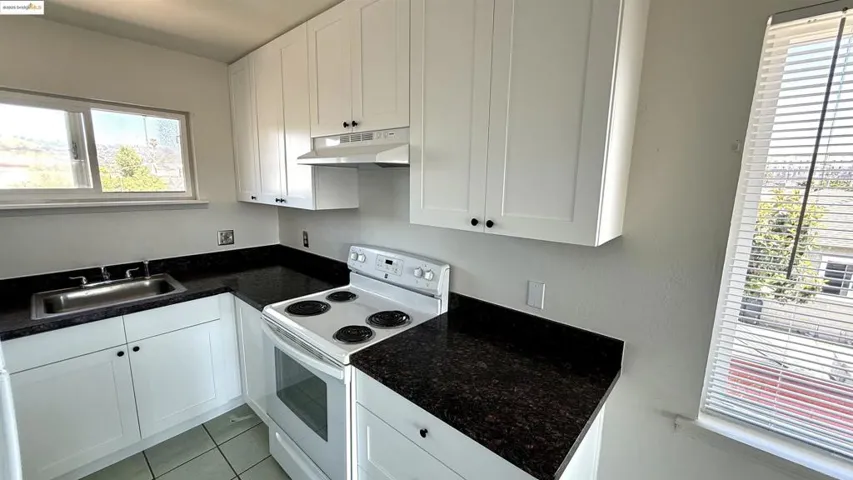 10100 Walnut, Oakland, California 94603