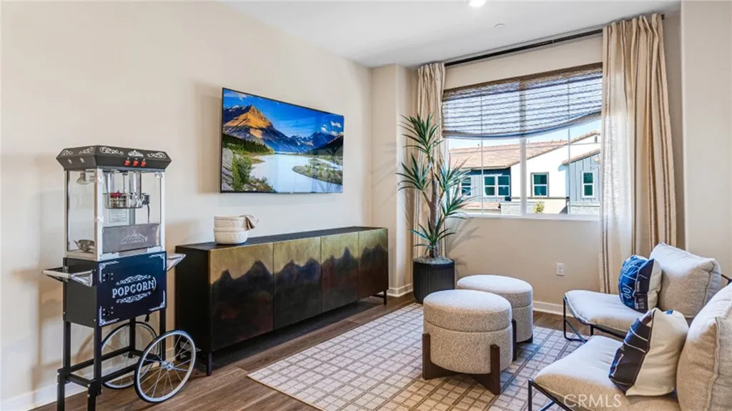 2745 E Amberley Privado, Ontario, California 91762 home-pic-4