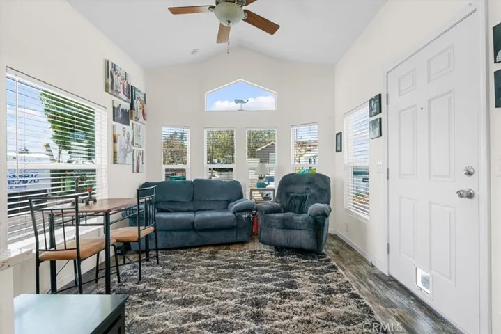 Light and bright, furniture included.
