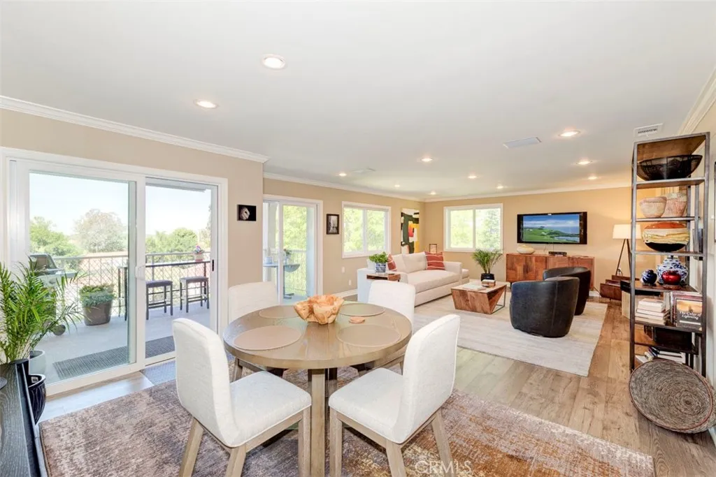 3242 San Amadeo 2d, Laguna Woods, California 92637, 3 Bedrooms Bedrooms, ,2 BathroomsBathrooms,Residential,For Sale,San Amadeo,OC25151676
