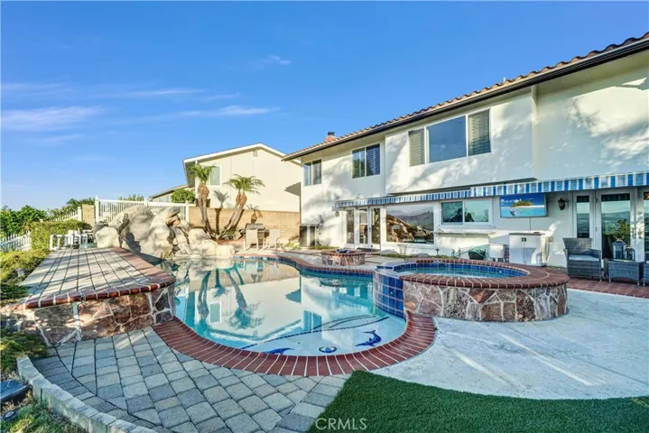 5215 E Rolling Hills Drive, Anaheim Hills, California 92807