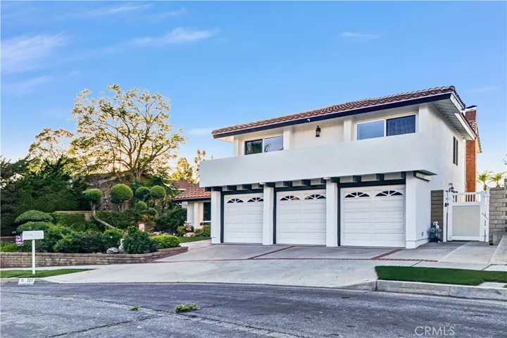 5215 E Rolling Hills Drive, Anaheim Hills, California 92807