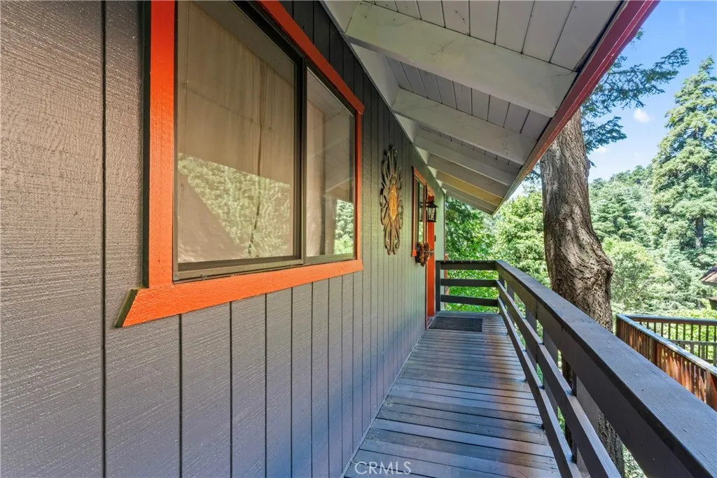 760 Lake Drive, Lake Arrowhead, California 92352 home-pic-36