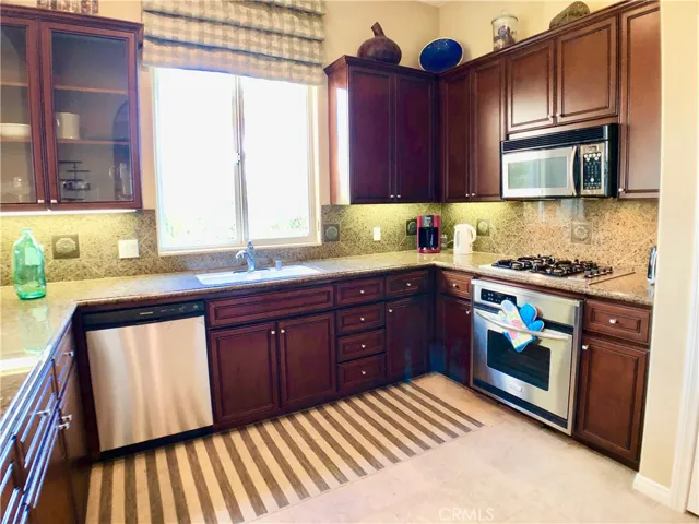 80937 Via Puerta Azul, La Quinta, California 92253