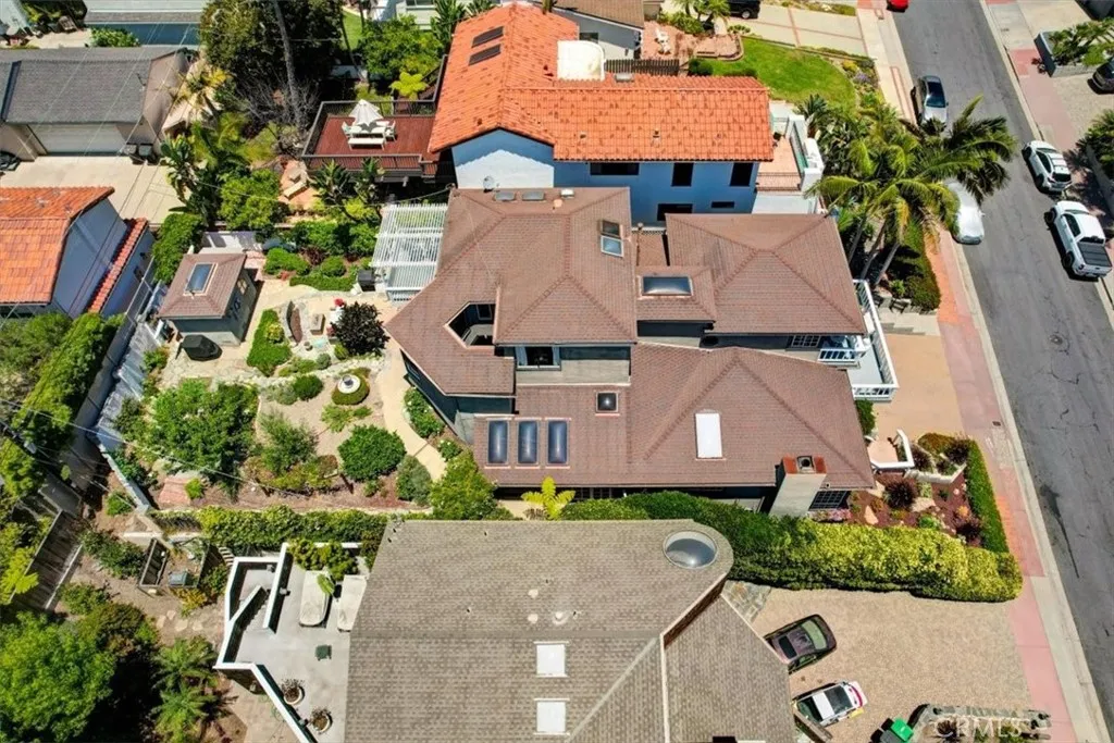 210 W Avenida Gaviota, San Clemente, California 92672 home-pic-59