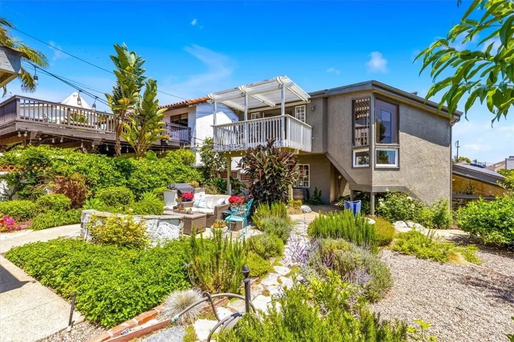 210 W Avenida Gaviota, San Clemente, California 92672 home-pic-44