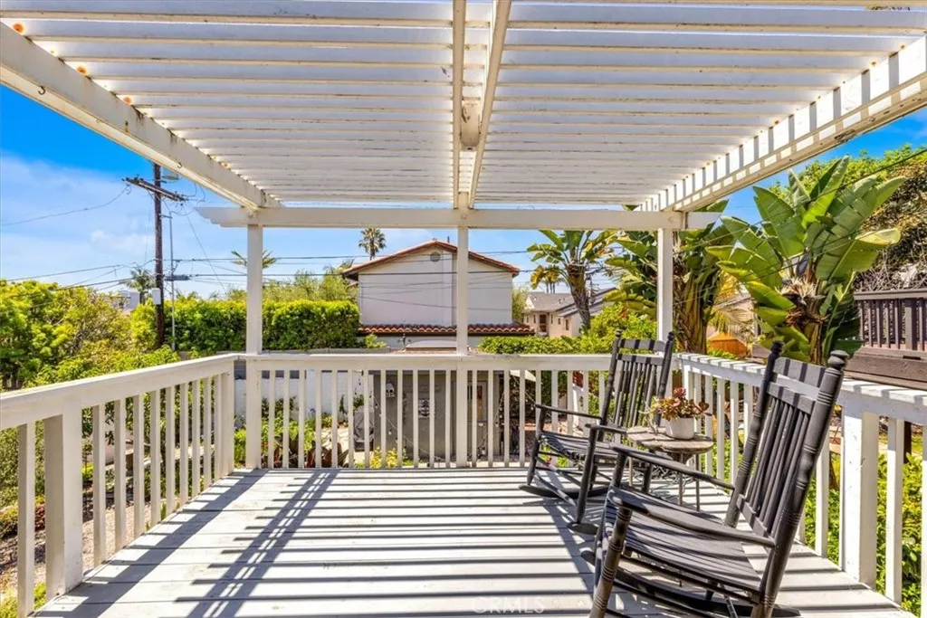 210 W Avenida Gaviota, San Clemente, California 92672 home-pic-24