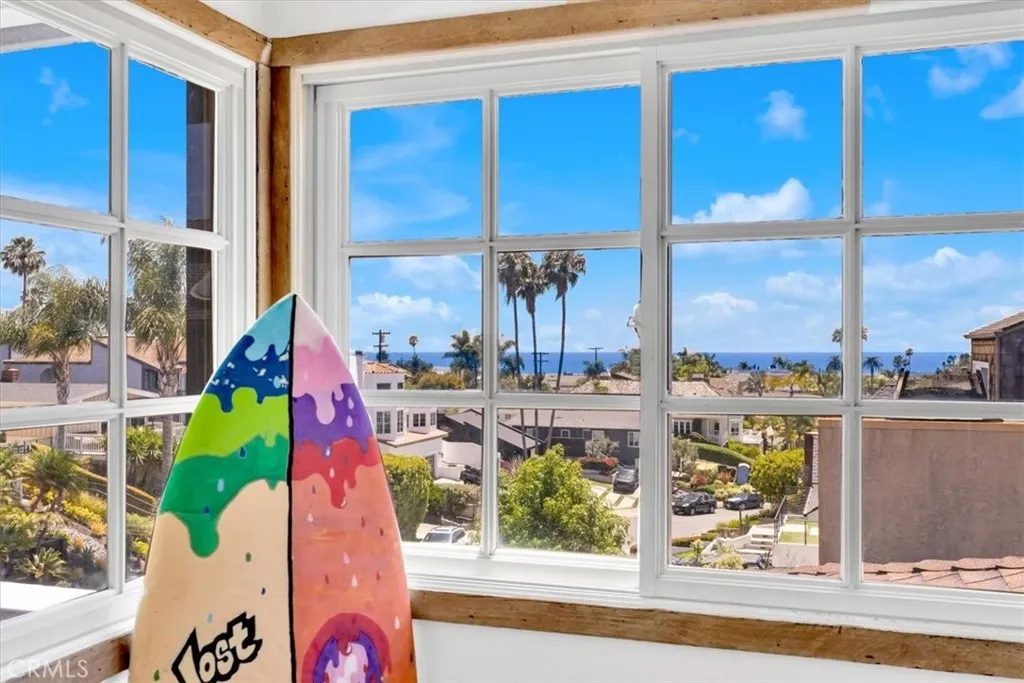 210 W Avenida Gaviota, San Clemente, California 92672 home-pic-36