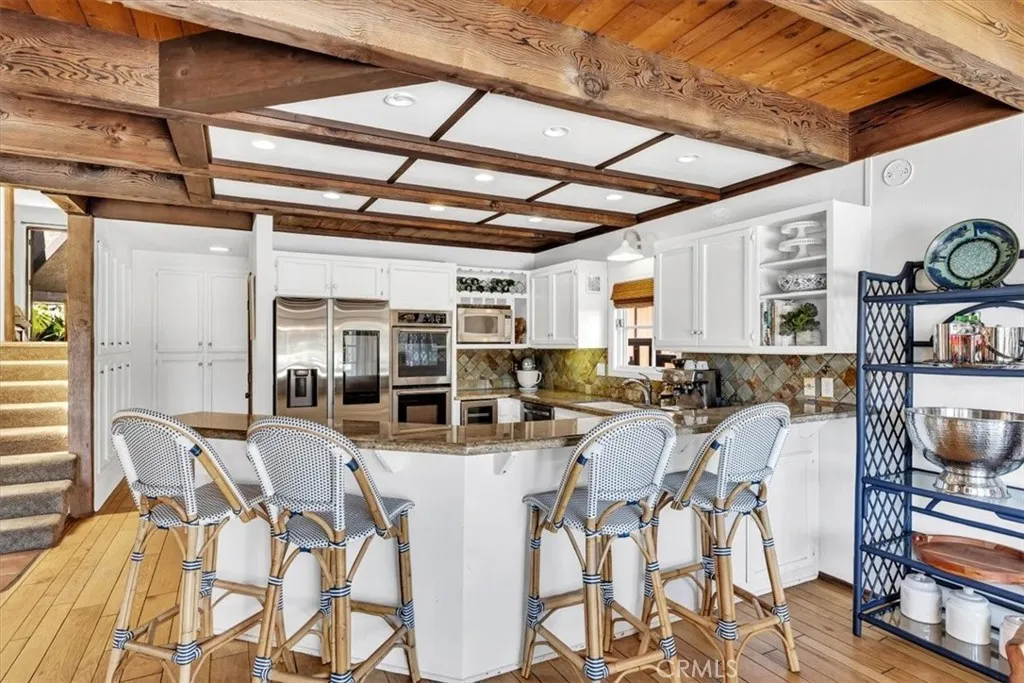 210 W Avenida Gaviota, San Clemente, California 92672 home-pic-11